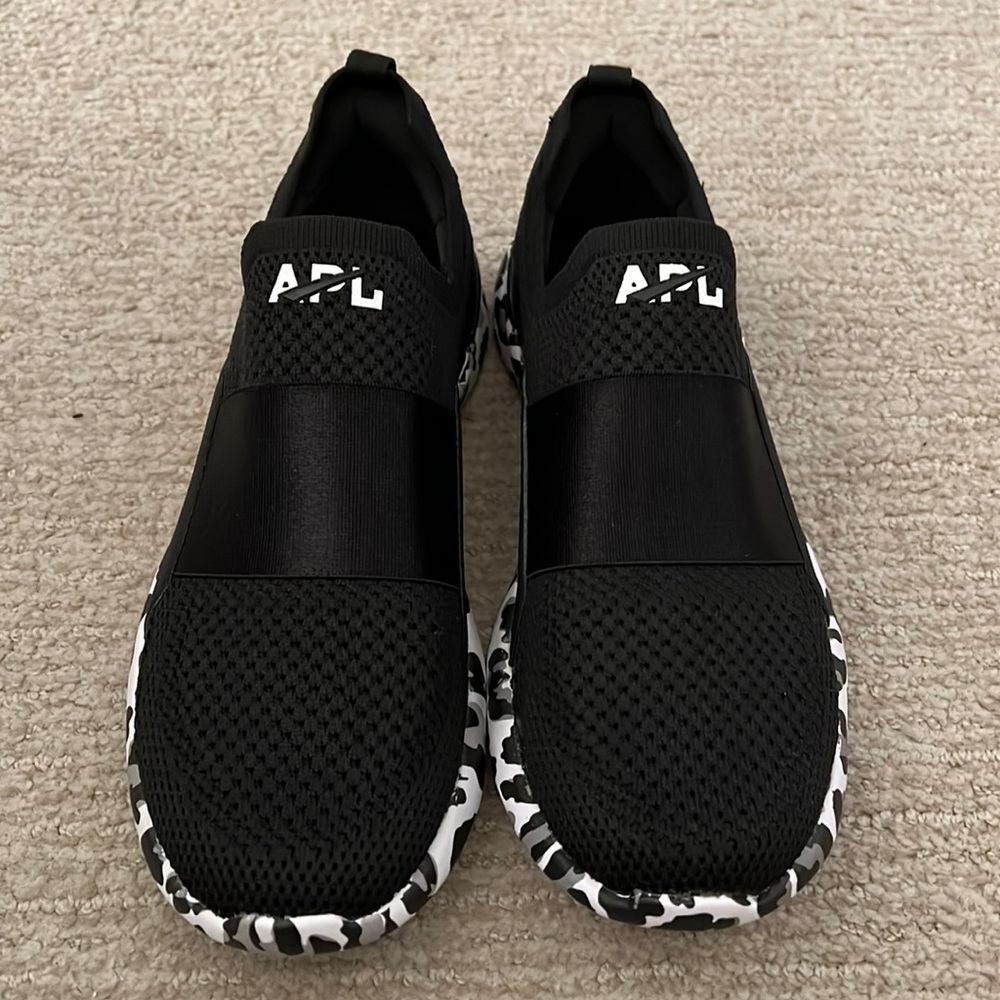 APL Women’s Techloom Bliss Sneaker size 6